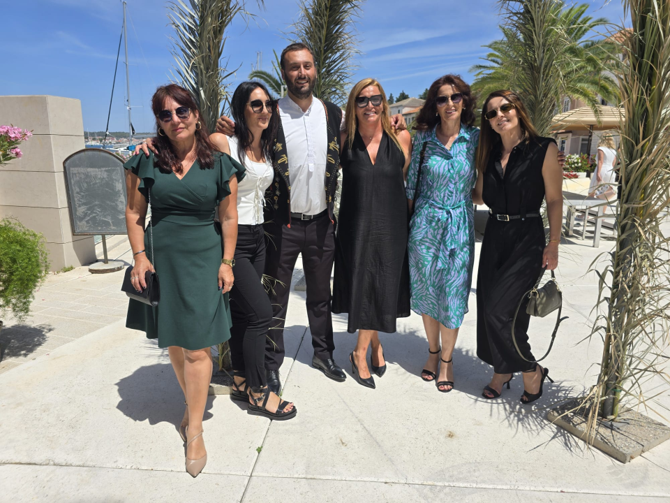 Uoči Dana općine u Rogoznici otvoren novouređeni dio rive 