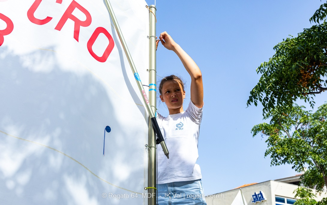 Jakov Blinja iz Jedriličarskog kluba Šibenik najbolji na Valovoj festivalskoj regati optimista