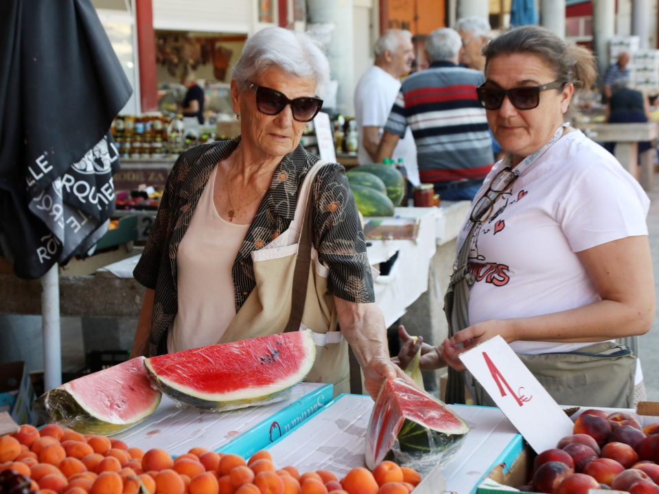 Omiljeno ljetno povrće na šibenskoj pijaci košta od 1 do 1,30 eura 