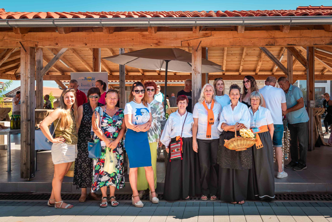 Tragom carskog jelovnika u Kistanjama s Dinom Bebićem, jela se janjeća jetrica