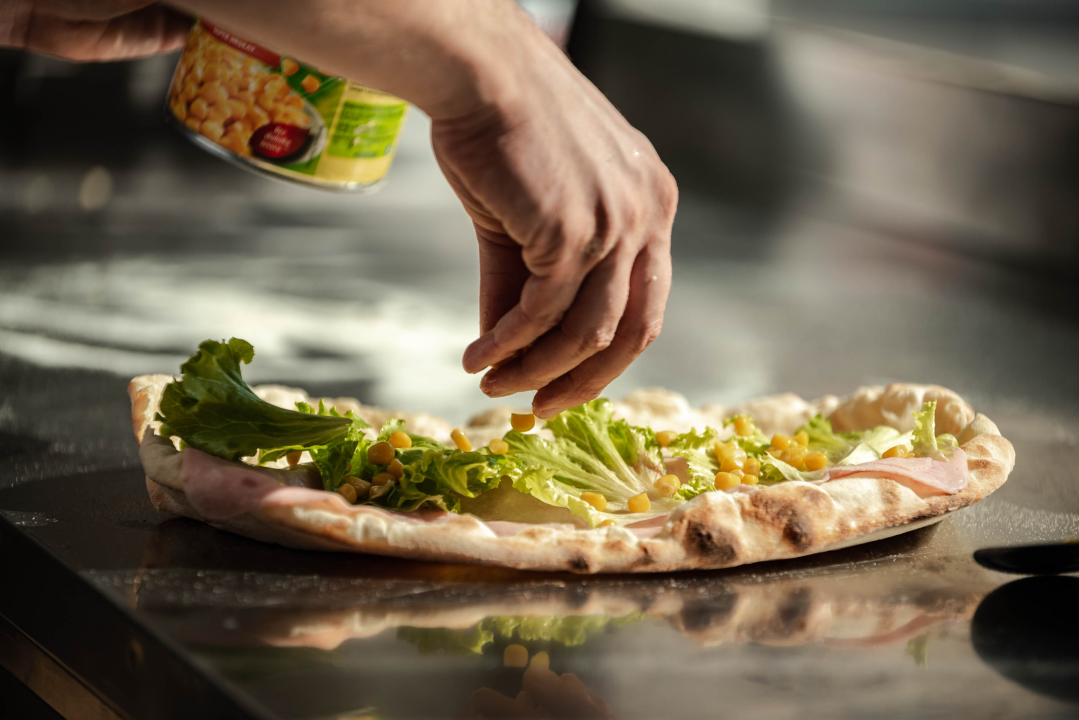 Naručite slasna jela iz Food Studija