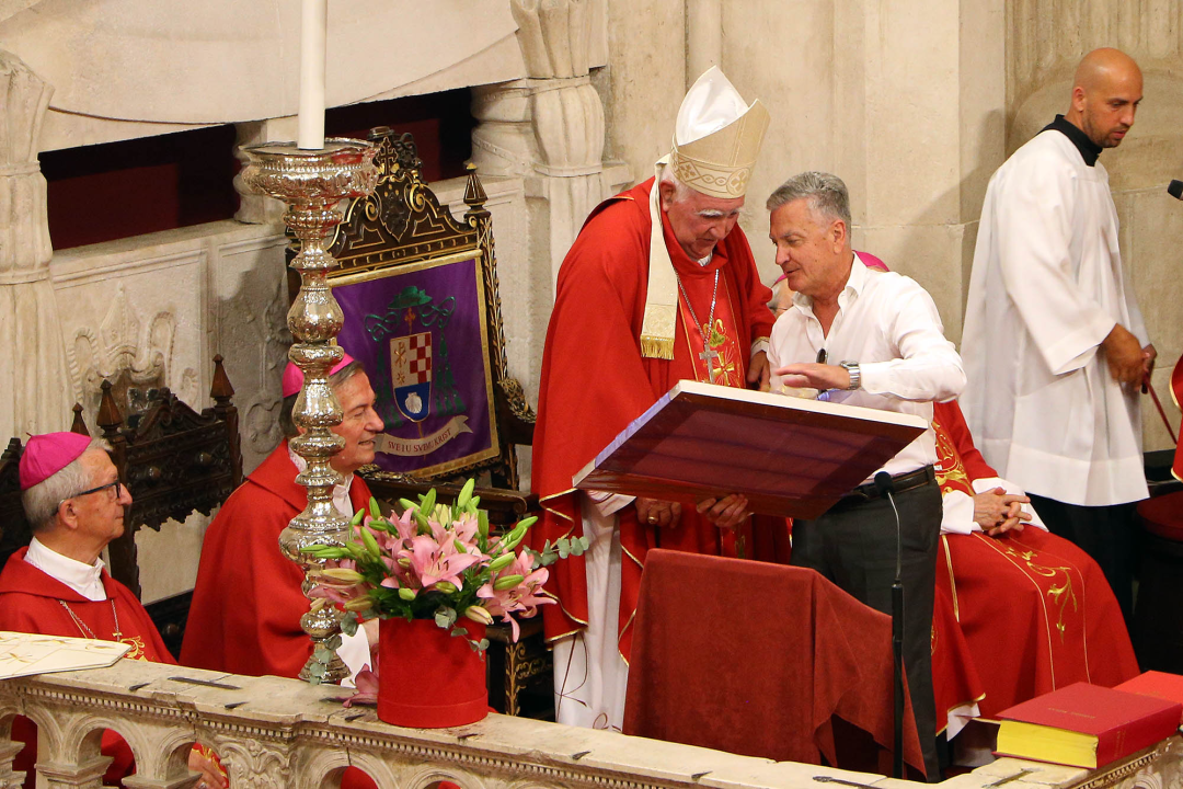 Biskup Ivas proslavio šezdesetu obljetnicu svećeništva