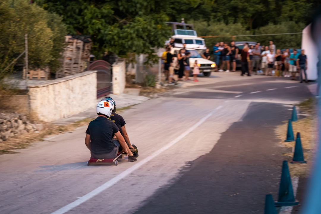 Više od 50 natjecatelja utrkivalo se na karićima kroz Rupe