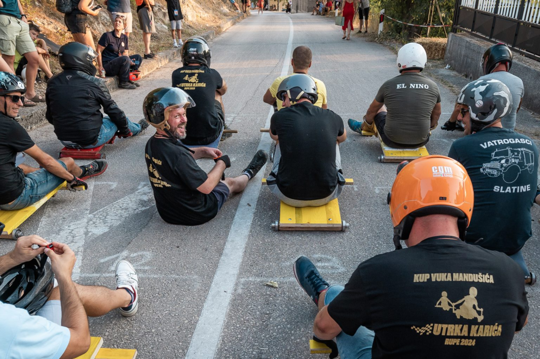 Više od 50 natjecatelja utrkivalo se na karićima kroz Rupe