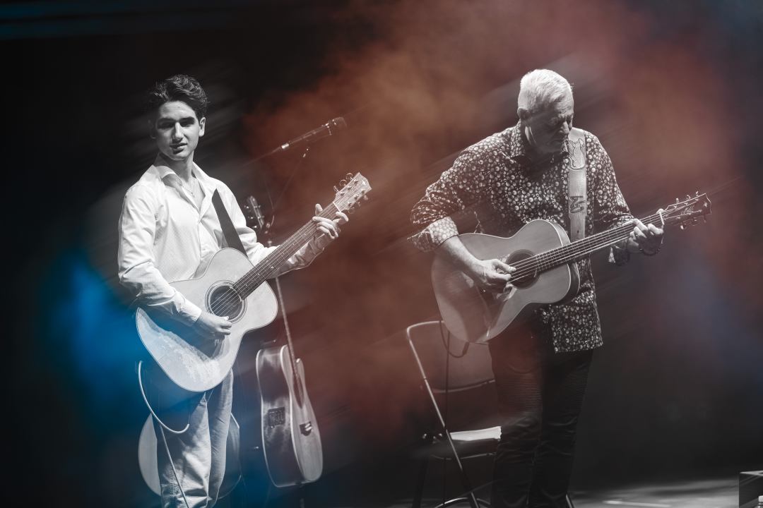 Gitaristička legenda Tommy Emmanuel na Mihovilu oduševio sviranjem tri dionice istovremeno 