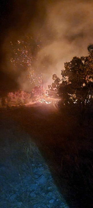 Vatrogasci cijelu noć na požarištima: I dalje gori na Crvenoj zemlji kod Knina