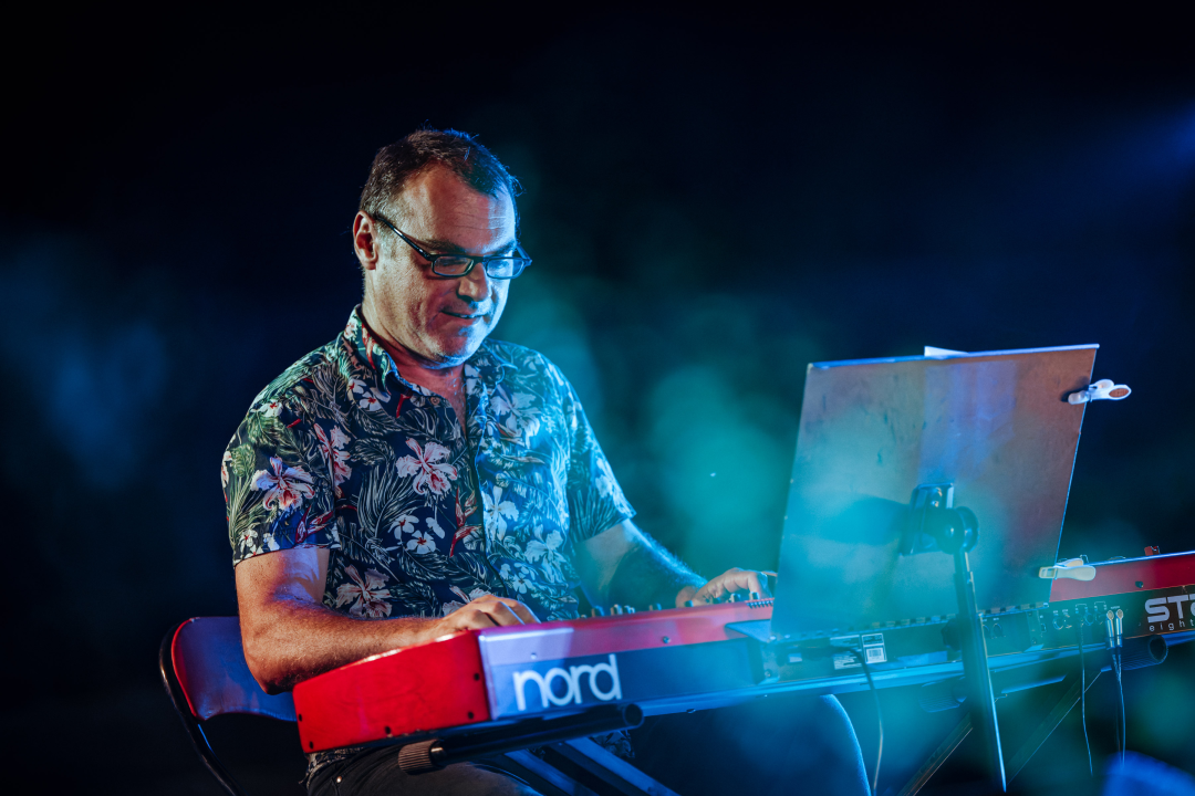 Oblaci su se razišli, nevrijeme je pričekalo, a Lelu Kaplowitz je na pozornicu Baronea ispratio puni mjesec