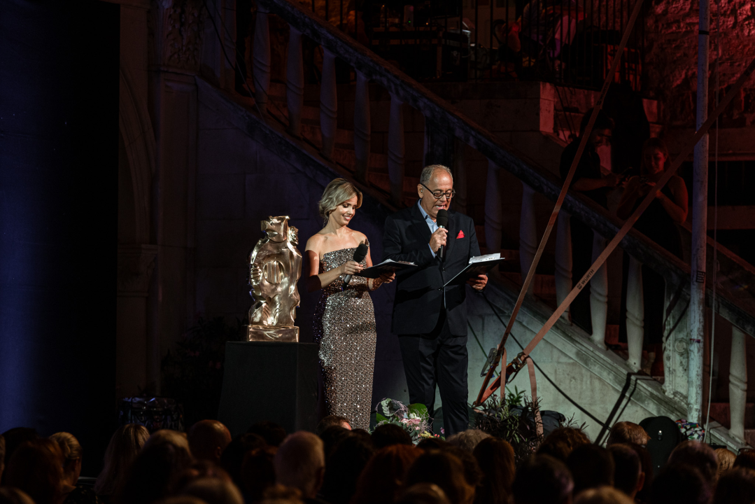 Duška Brčić-Šušak pobjednica Večeri dalmatinske šansone, Ibrica Jusić dobio nagradu za životno djelo