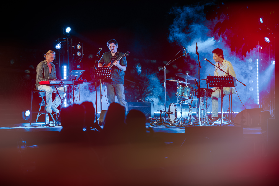 Tvrđava Barone ni u rujnu ne zanemaruje jazz publiku koju je sinoć oduševio Dot-and-go Three