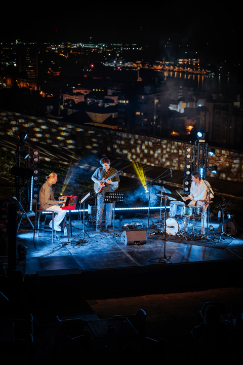 Tvrđava Barone ni u rujnu ne zanemaruje jazz publiku koju je sinoć oduševio Dot-and-go Three