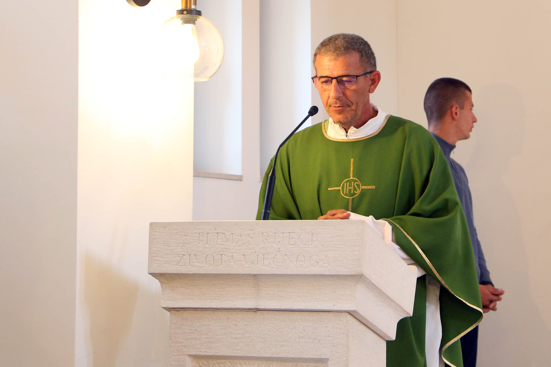 Biskup Rogić blagoslovio crkvu u Kadinoj Glavici