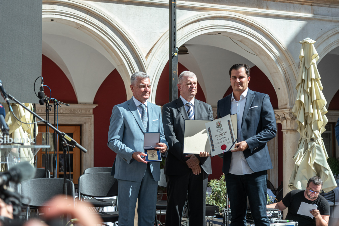 Ivica Tucak dobio nagradu za životno djelo Grada Šibenika: 'Ovo puno znači'