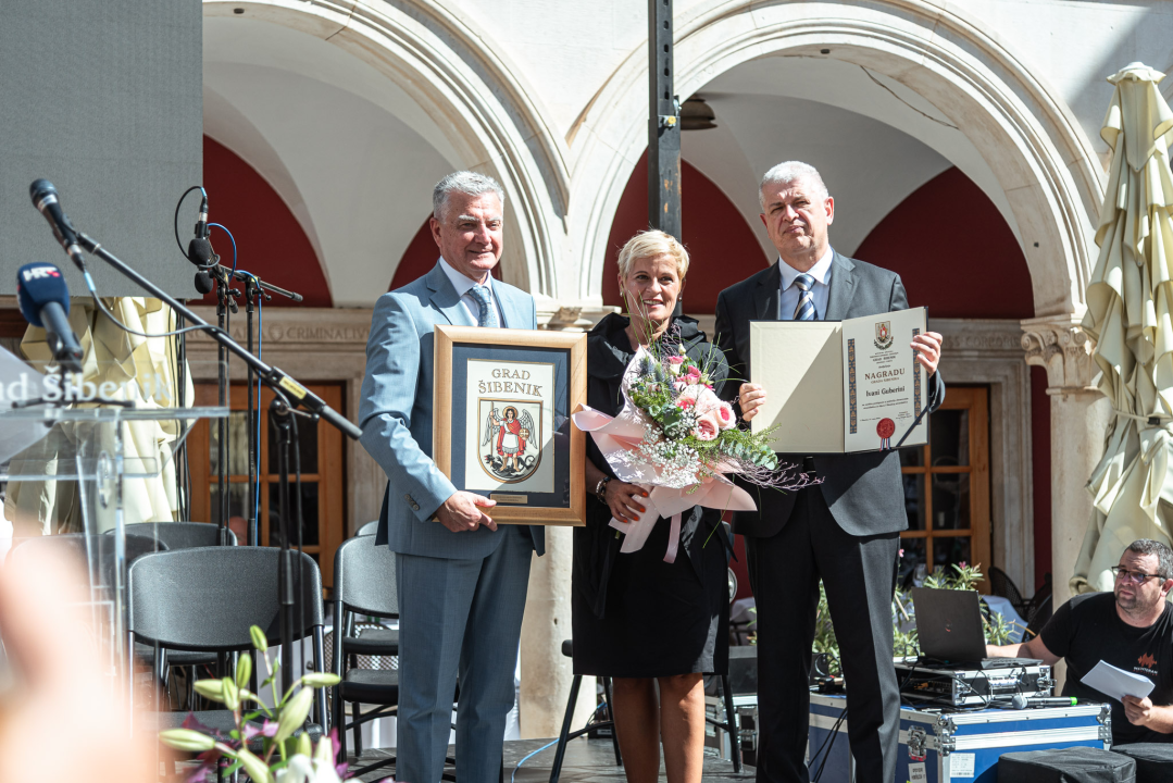 Ivica Tucak dobio nagradu za životno djelo Grada Šibenika: 'Ovo puno znači'