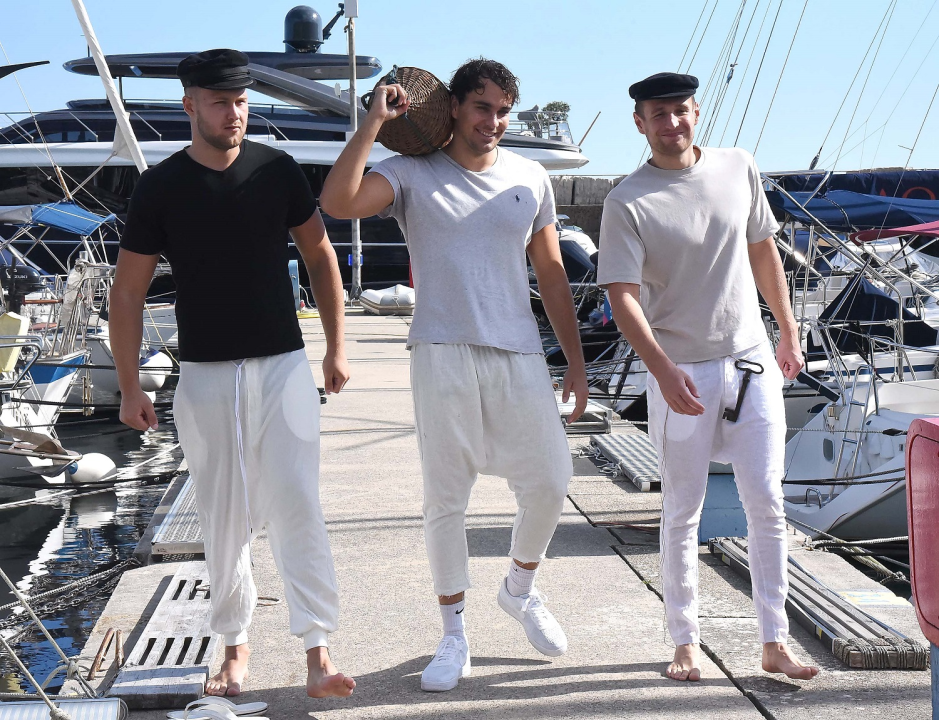 Bablje ljeto je još toplije uz novi kalendar Barakuda: U morskom okruženju pokazali isklesana tijela