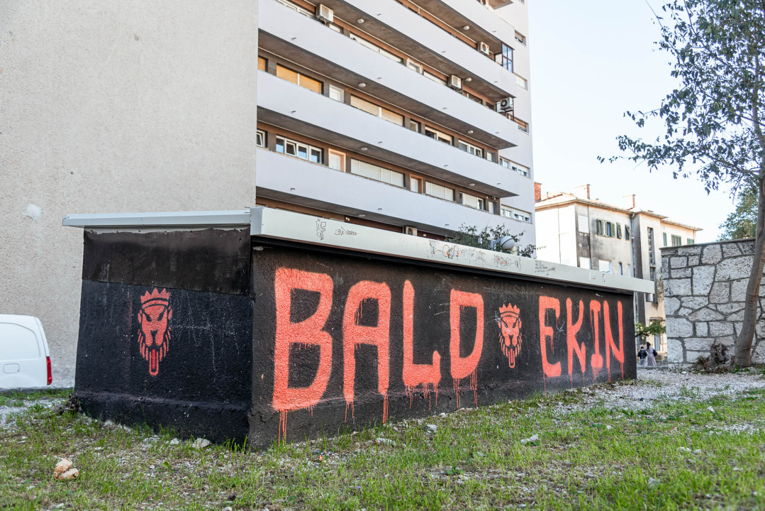 Šibenik diše narančasto: Kvartovi postaju galerije za navijačku umjetnost (2. dio)