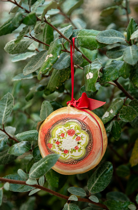 Božić je stigao u Galeriju Juraj Dalmatinac: Pronađite unikatne umjetnine i darove!