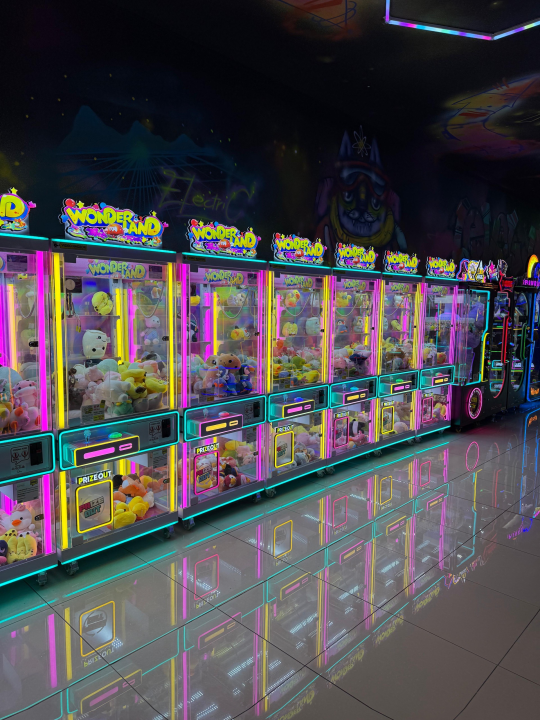 Zabava bez granica: U Šibeniku otvorena arkadna igraonica gdje su svi mladi u duši!