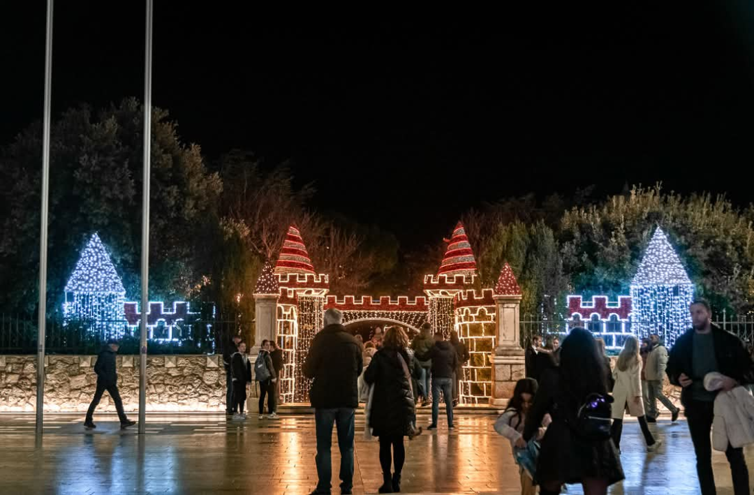 Otvorena sezona klizanja: Ledena avantura osvaja Šibenčane i njihove goste