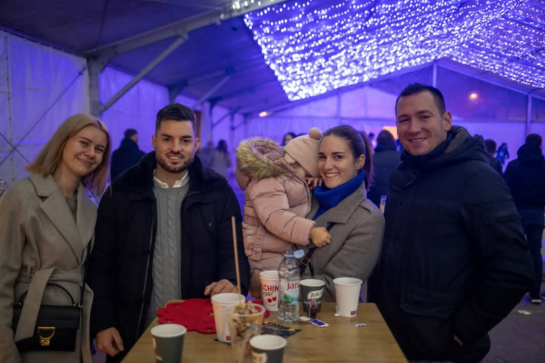 Advent u Kninu i ovaj tjedan nastavlja spajati zajedništvo i blagdanski duh. Provjerite što su pripremili