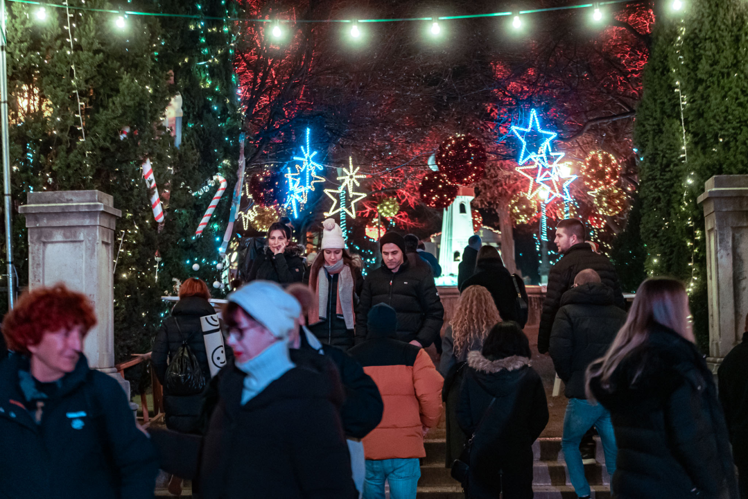 Bend s energičnim ženskim vokalima otvorio tjedan zabave na Adventuri