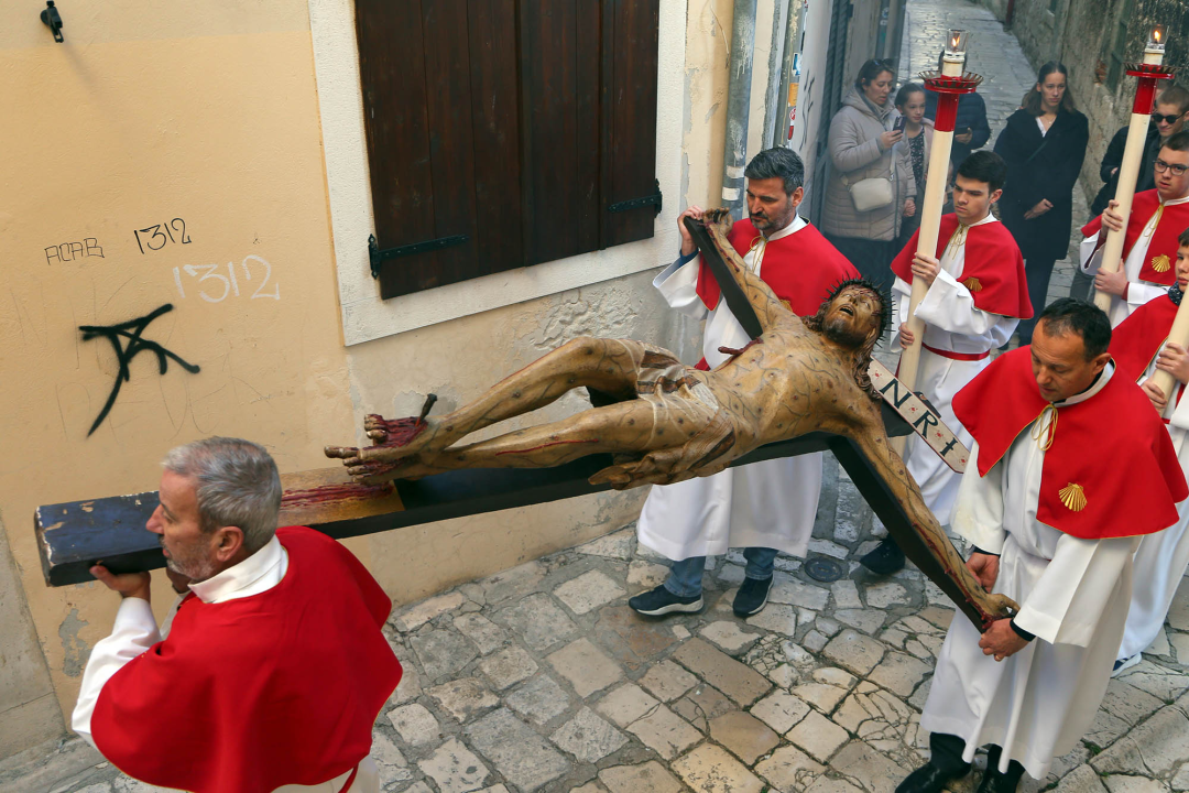 Biskup Tomislav Rogić otvorio Jubilarnu godinu u Šibenskoj biskupiji