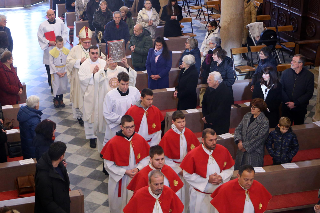 U katedrali sv. Jakova proslavljena svetkovina Bogojavljanja