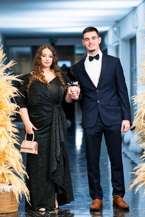 Zavirite na blještavi maturalni ples Turističko-ugostiteljske škole Šibenik (1)