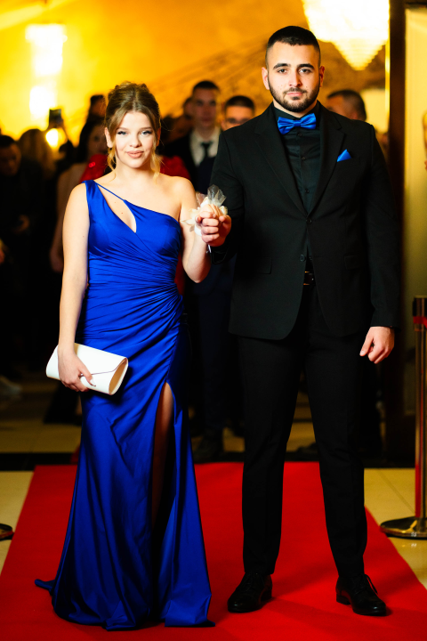 FOTOGALERIJA Zavirite na blještavi Maturalni ples Ekonomske škole (1)