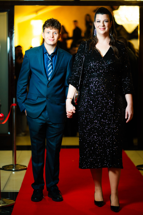 FOTOGALERIJA Zavirite na maturalni ples Industrijsko-obrtničke škole Šibenik (1)