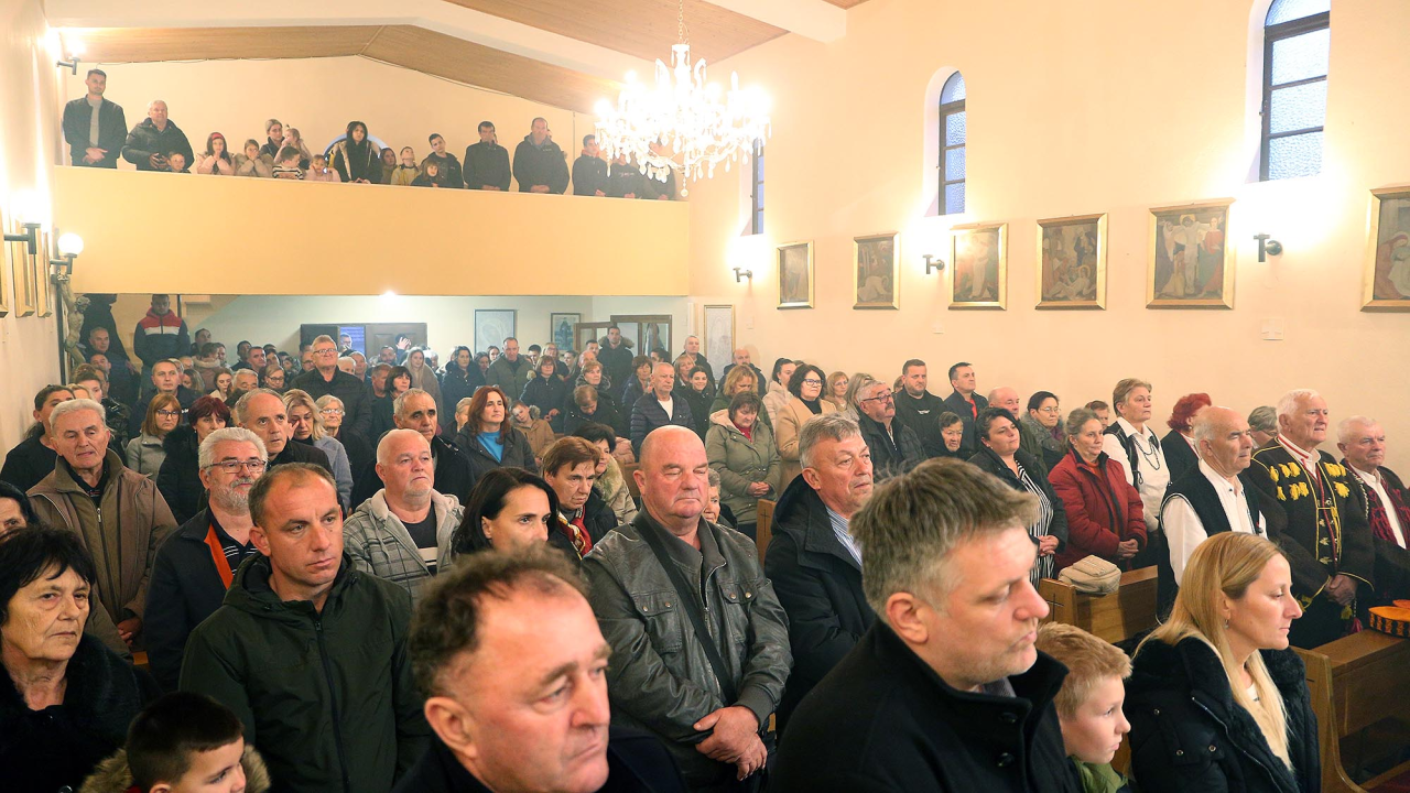 Biskup Rogić u pastirskom pohodu