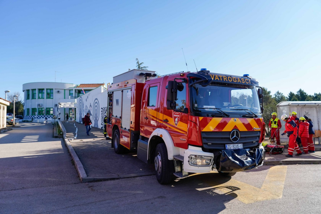 Evakuirana OŠ Brodarica: Bez brige, to je bila samo vježba 