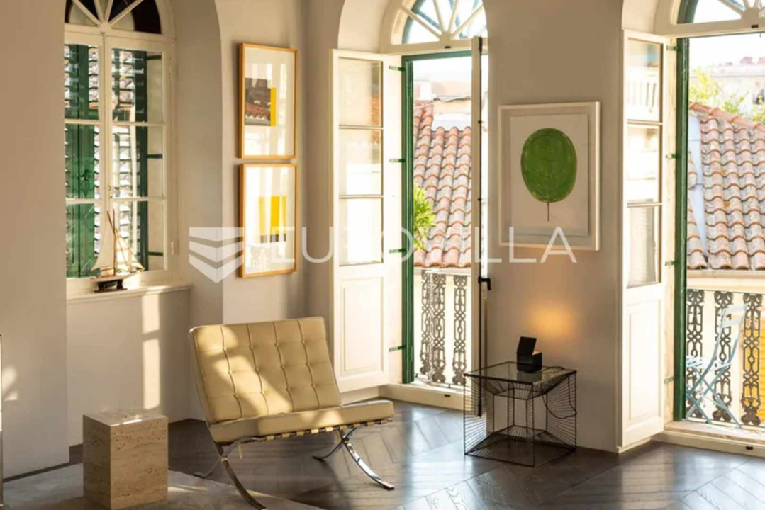 Cijena 700 tisuća eura: Prodaje se luksuzni stan u šibenskoj palači Šižgorić