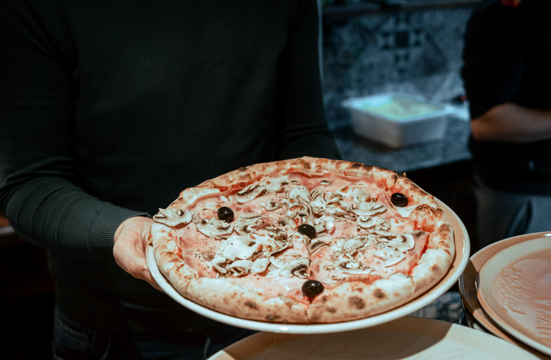 FOTO Proslavite Dan žena s omiljenim društvom u pizzeriji Fratelli!