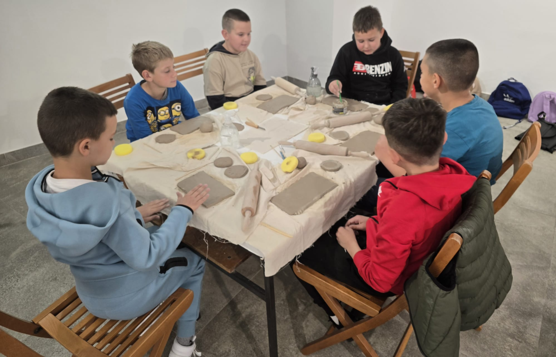 Mali kipari: Školarci iz Unešića izrađivali predmete s motivima katedrale sv. Jakova