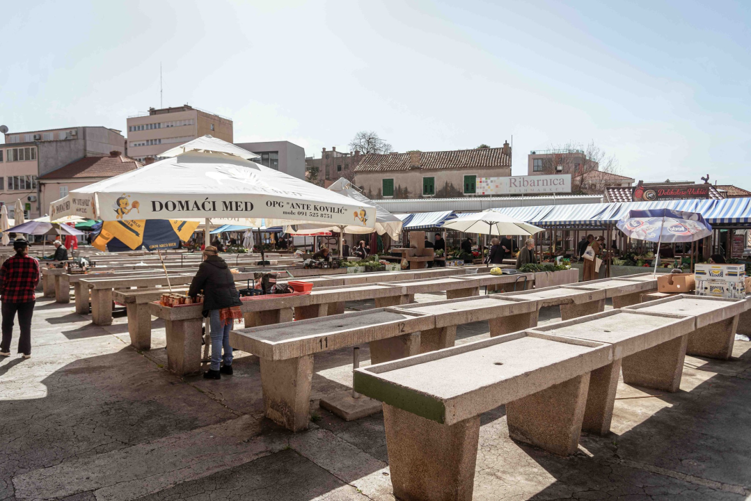 Petak na šibenskoj pijaci