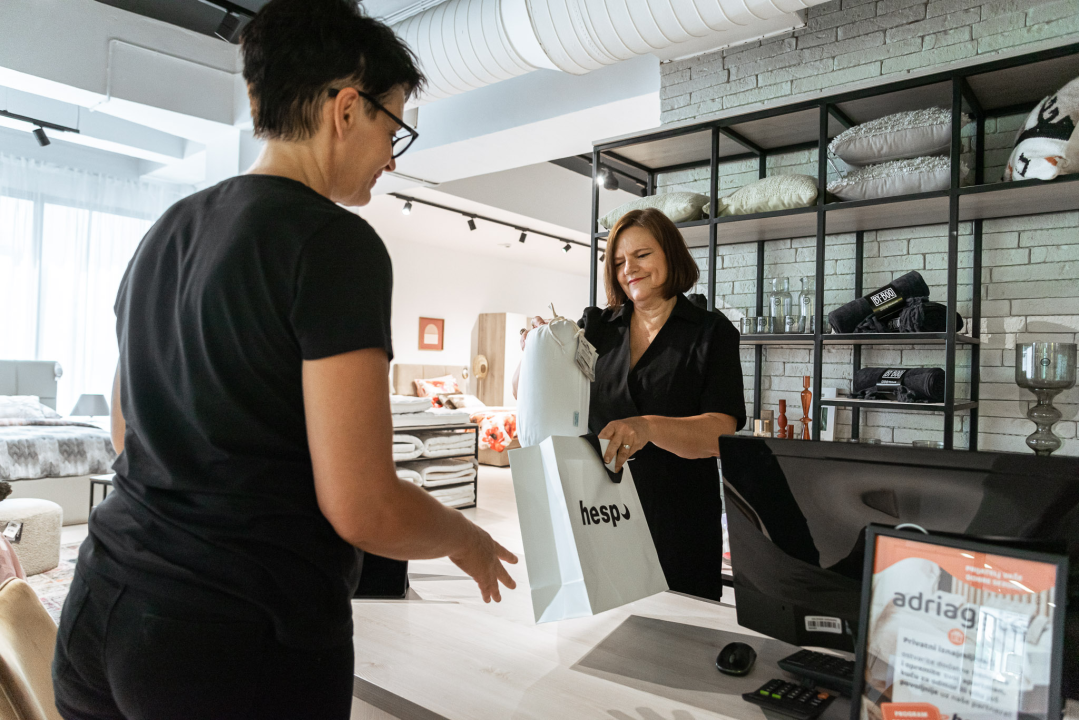 FOTO Hespo salon na Vidicima slavi rođendan uz odlične popuste!