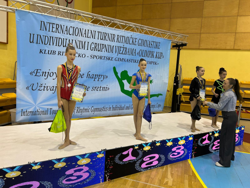 FOTO: Ritmičarke šibenskog Neba na 'Olimpik Cupu': Mala Ivana i debitantica Lana zablistale u Sarajevu