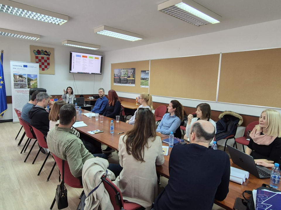 Održivi turizam za lokalni razvoj: U Drnišu održana početna konferencija projekta SUSTOUR