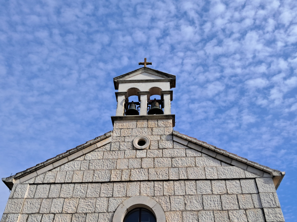 Pomišljaju blagoslovljena i postavljena nova bilička zvona