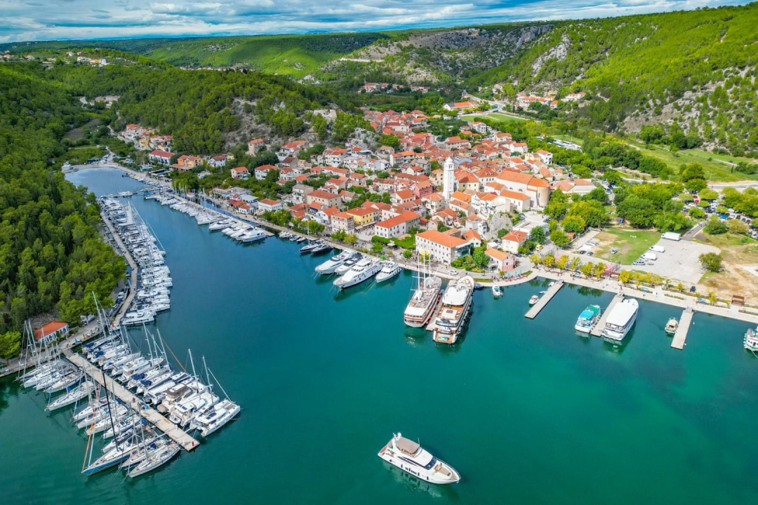 FOTO: U nedjelju '4. Skradin Granfondo': Spektakularna staza za bicikliste, spektakularan cilj za publiku