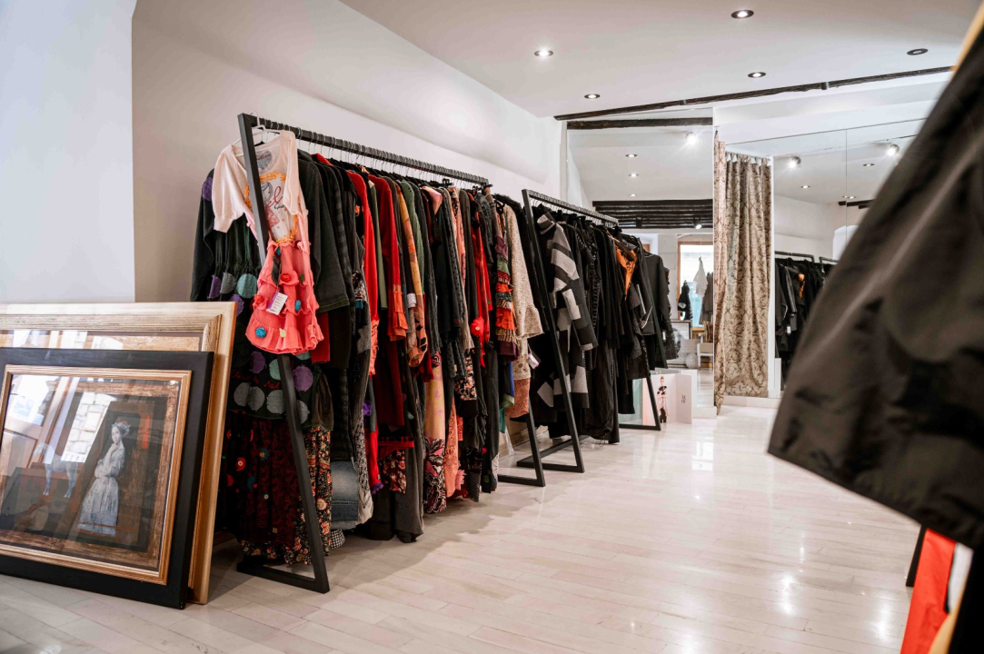 FOTO Proljeće u Galeriji Juraj Dalmatinac: Unikatna umjetnička djela, popusti i modni noviteti!