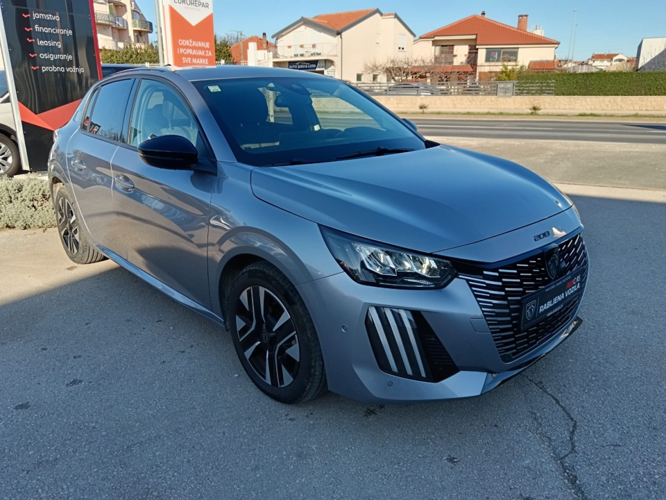 Izdvojeno iz ponude AVIA Cars: Vaša destinacija za kvalitetna rabljena vozila po povoljnim cijenama!