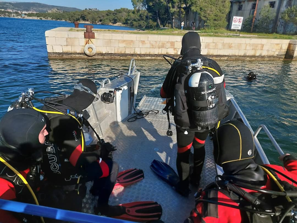 Eko patrola u Šibeniku: Kongres zaključili čišćenjem podmorja u uvali Minerska