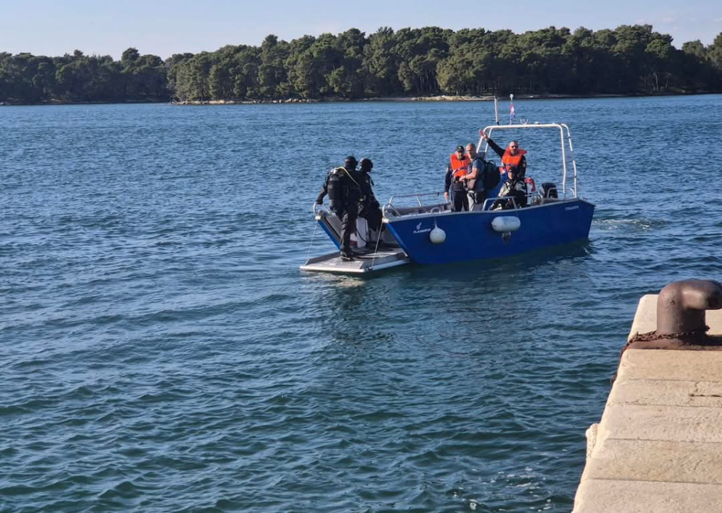 Eko patrola u Šibeniku: Kongres zaključili čišćenjem podmorja u uvali Minerska