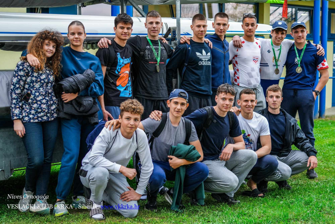 Zlatna izvedba četverca bez: Sjajni uspjesi veslača VK Krka na Croatia Open regati