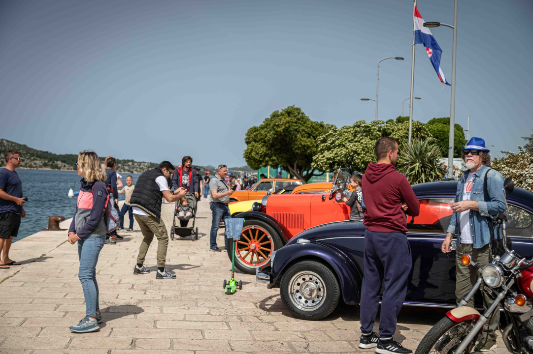 Oldtimeri u Šibeniku