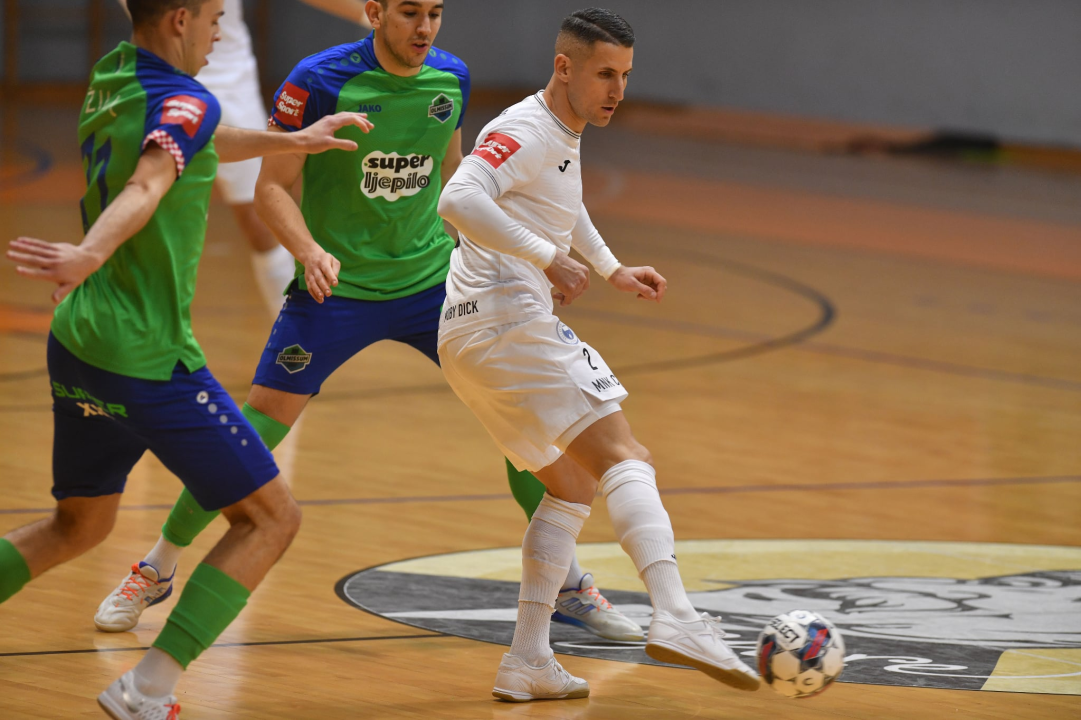 MNK Crnica slavio u Omišu i poveo u četvrtfinalnoj seriji