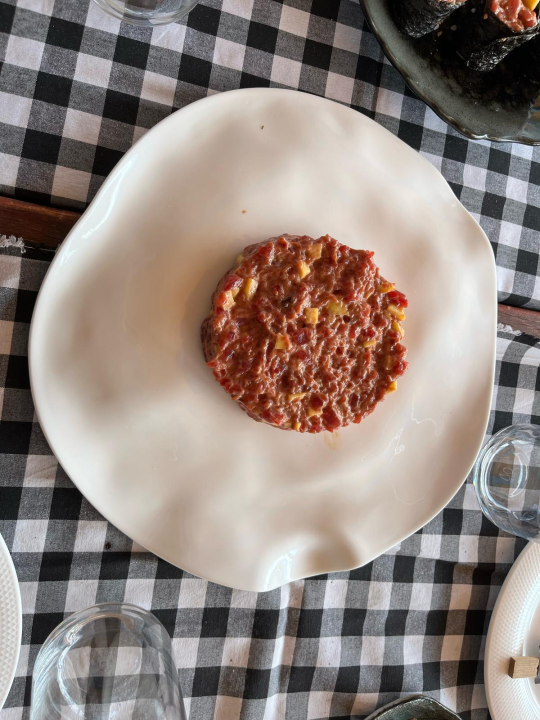 Japanska kulinarska čarolija na Kapriju: Učenici šibenskog TUŠ-a učili od chefa Enrica Krluka