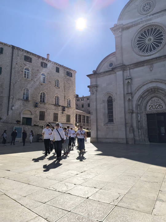 Šibenska narodna glazba budnicom obilježila 1. svibnja, fešte diljem županije