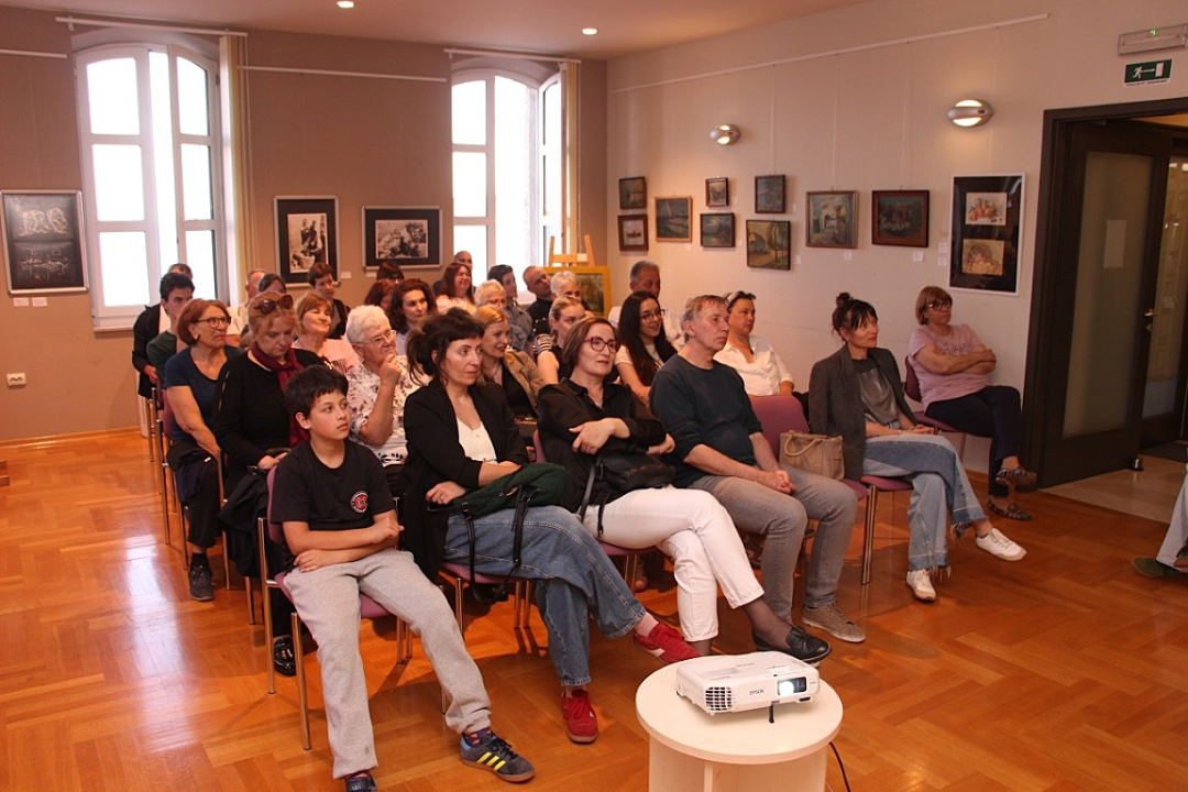 Predavanje farmaceutkinja Sanje Radas i Martine Silov u vodičkoj knjižnici